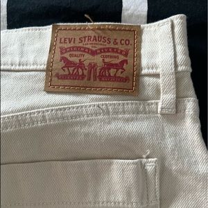 Levi’s Cropped wide leg Jeans